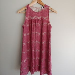 Pretty & pink lace dress